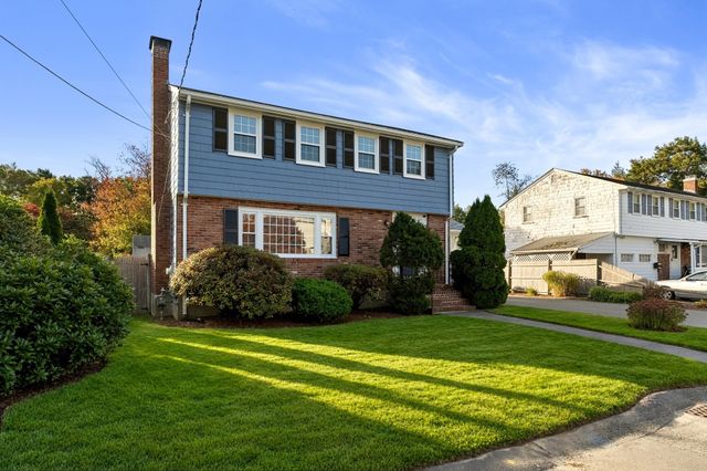 32 Nichols Ave, Avon, MA 02322