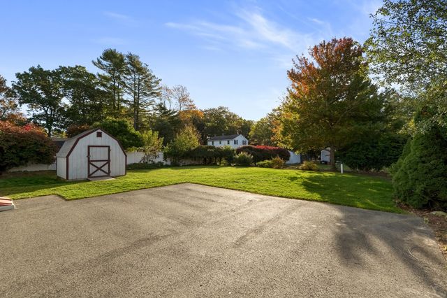 32 Nichols Ave, Avon, MA 02322