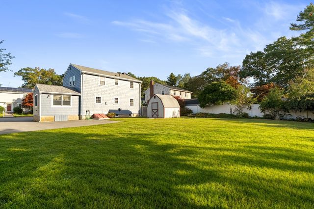 32 Nichols Ave, Avon, MA 02322