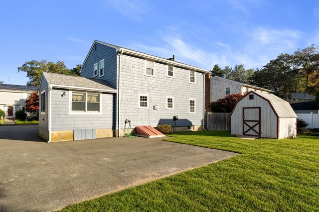 32 Nichols Ave, Avon, MA 02322