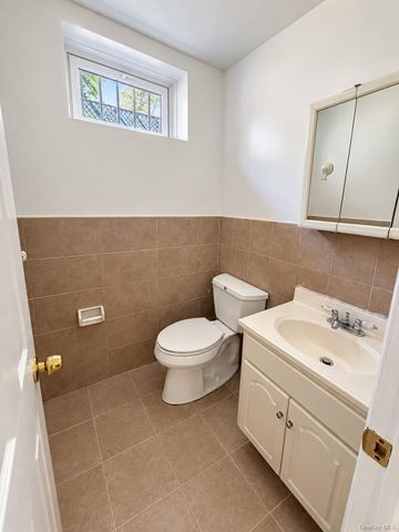 249-75 57th Avenue, Little Neck, NY 11362