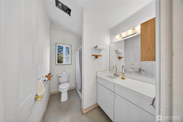 8651 Turners Bay Place, Anacortes, WA 98221