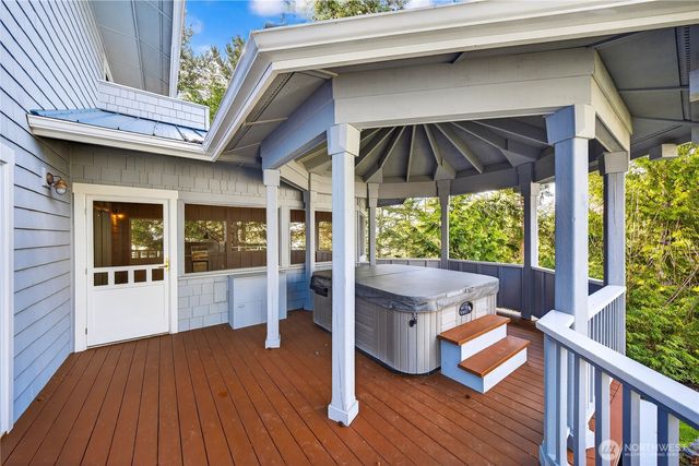 8651 Turners Bay Place, Anacortes, WA 98221