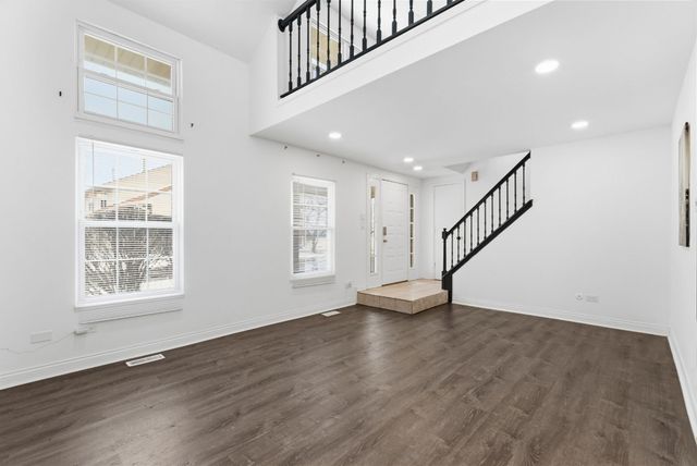 8534 Westberry Lane, Tinley Park, IL 60487