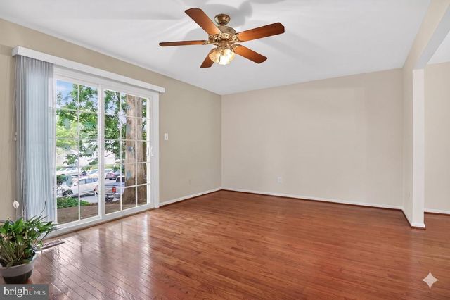 6358 FENESTRA CT, Burke, VA 22015