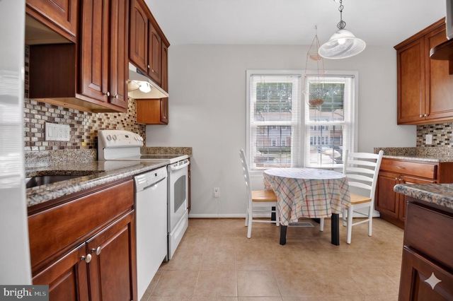 6358 FENESTRA CT, Burke, VA 22015