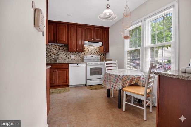 6358 FENESTRA CT, Burke, VA 22015
