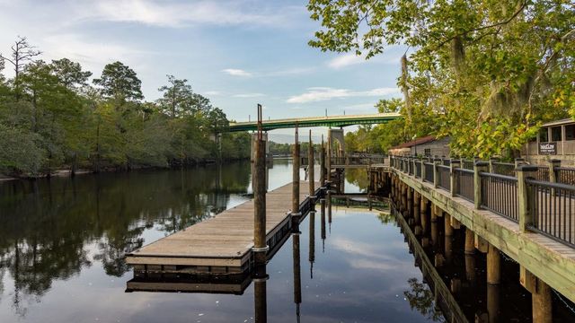 2207 Eloise Ln, Conway, SC 29526