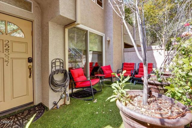 22337 Mission Circle, Chatsworth, CA 91311