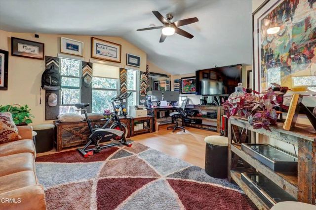 22337 Mission Circle, Chatsworth, CA 91311