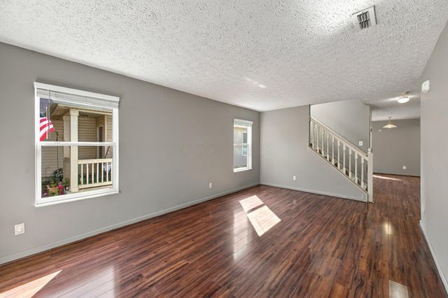 3919 Rosette Drive, Grove City, OH 43123