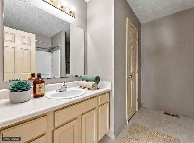 3919 Rosette Drive, Grove City, OH 43123