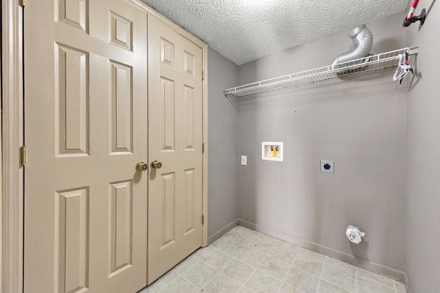 3919 Rosette Drive, Grove City, OH 43123