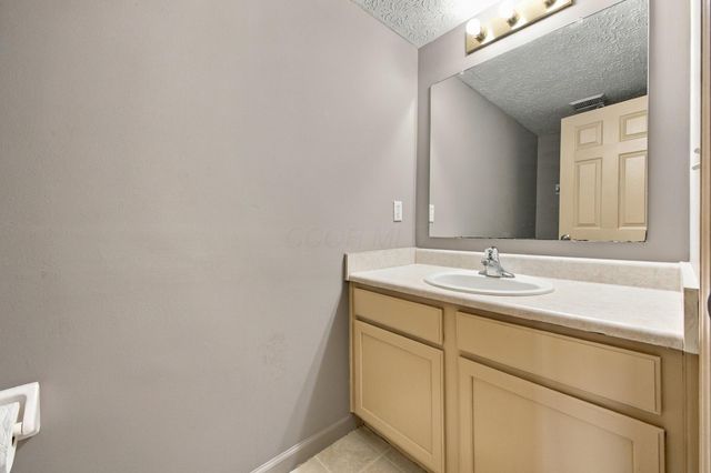 3919 Rosette Drive, Grove City, OH 43123