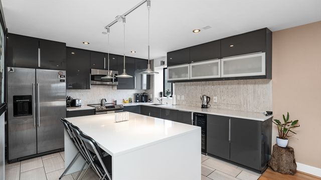 65 Lake Avenue 830, Worcester, MA 01604