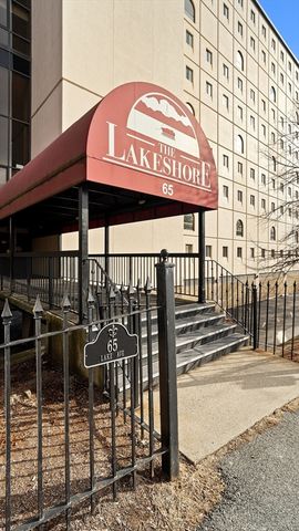 65 Lake Avenue 830, Worcester, MA 01604