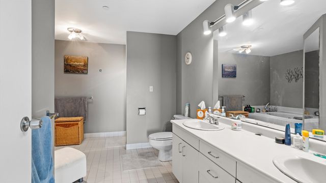 65 Lake Avenue 830, Worcester, MA 01604