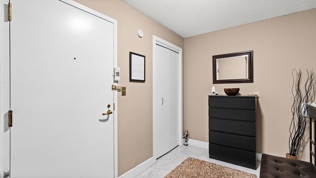 65 Lake Avenue 830, Worcester, MA 01604