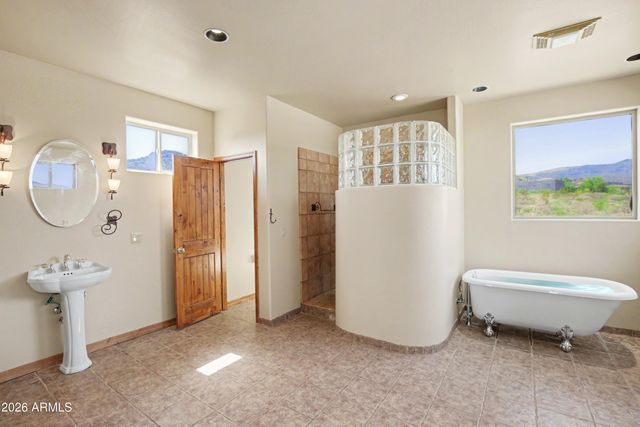 40522 N 50TH Street, Cave Creek, AZ 85331