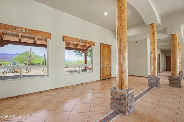 40522 N 50TH Street, Cave Creek, AZ 85331