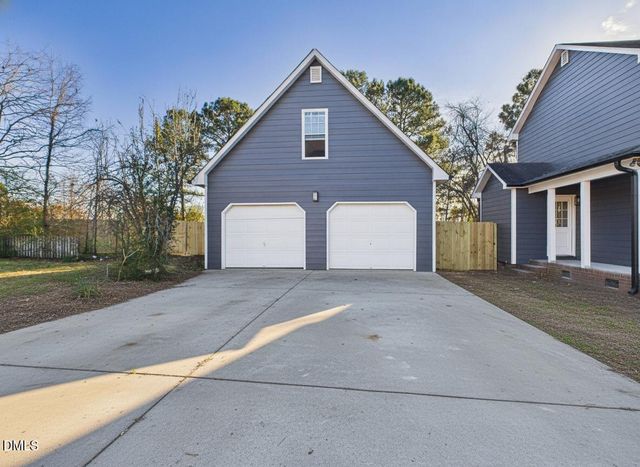 5820 Phillips Landing Drive, Wake Forest, NC 27587