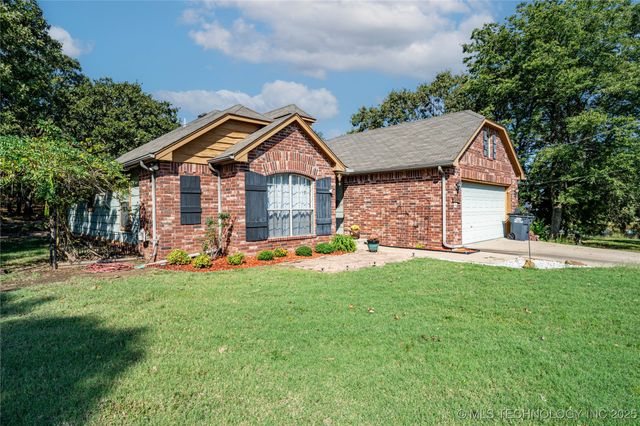 27 Wood Lake Drive, Sand Springs, OK 74063