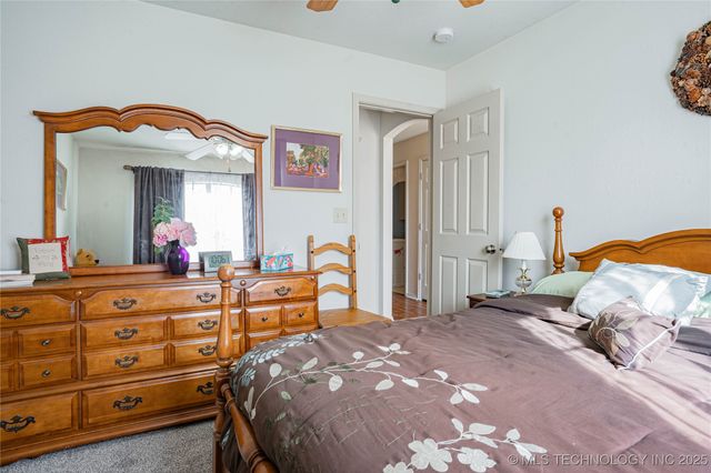 27 Wood Lake Drive, Sand Springs, OK 74063