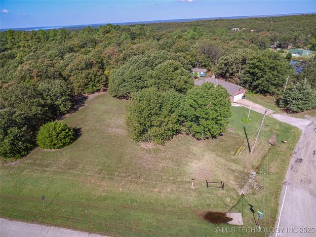27 Wood Lake Drive, Sand Springs, OK 74063