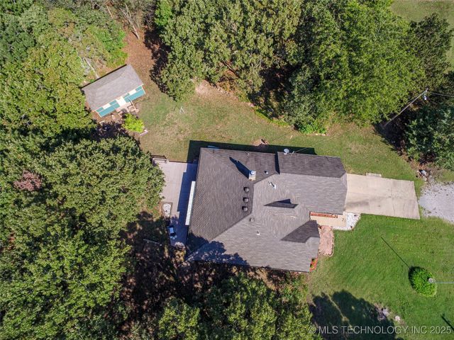 27 Wood Lake Drive, Sand Springs, OK 74063