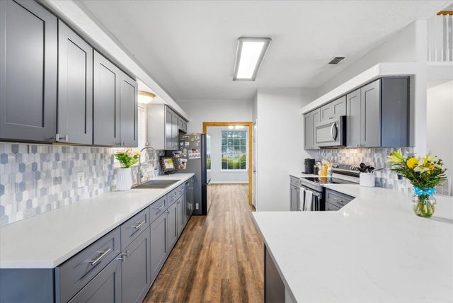 1914 Lafayette Lane, Baytown, TX 77523