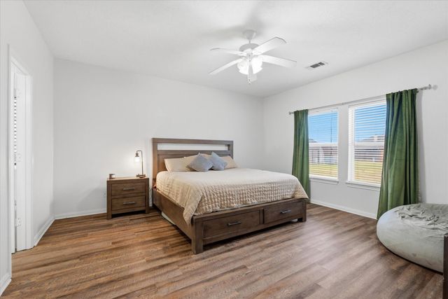 1914 Lafayette Lane, Baytown, TX 77523