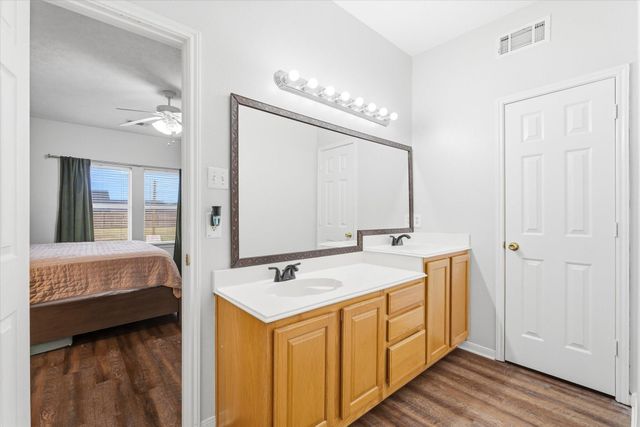 1914 Lafayette Lane, Baytown, TX 77523