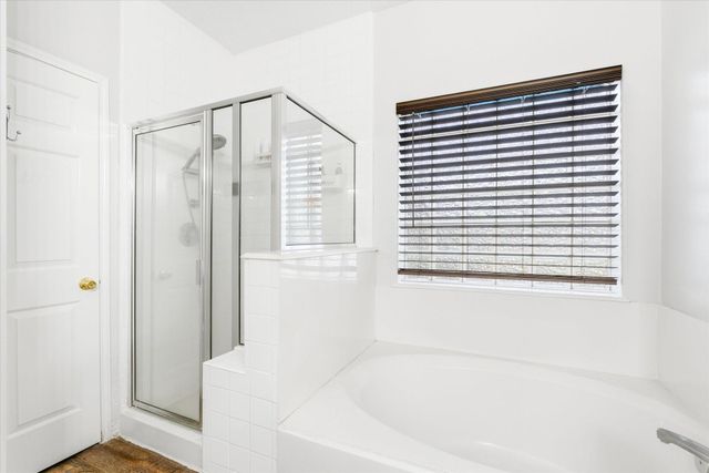 1914 Lafayette Lane, Baytown, TX 77523