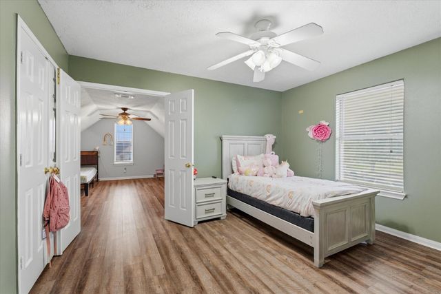 1914 Lafayette Lane, Baytown, TX 77523