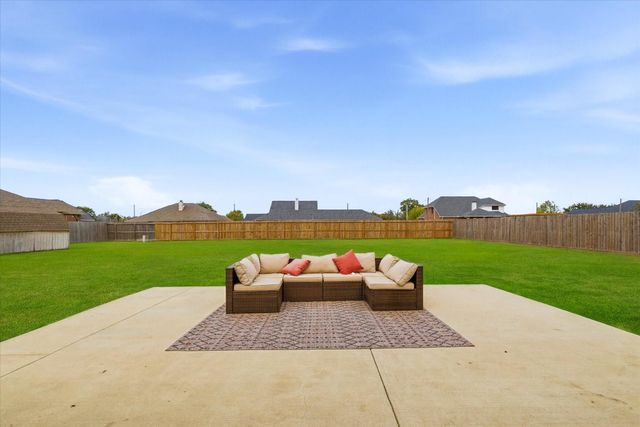 1914 Lafayette Lane, Baytown, TX 77523