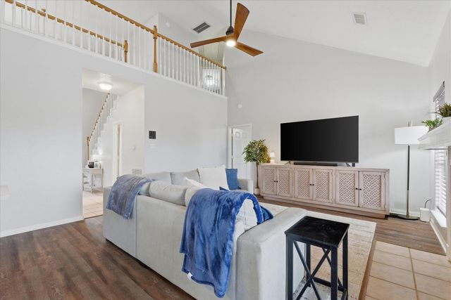 1914 Lafayette Lane, Baytown, TX 77523