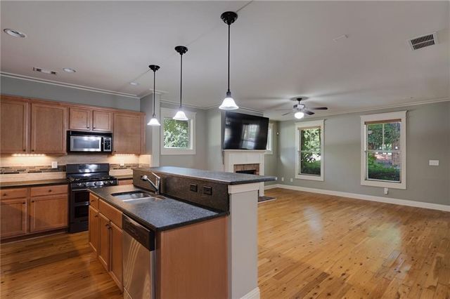 9938 Mancunian Way, Douglasville, GA 30135