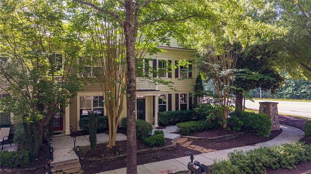 9938 Mancunian Way, Douglasville, GA 30135