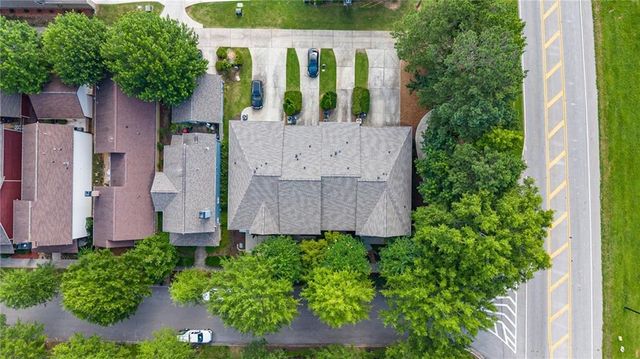 9938 Mancunian Way, Douglasville, GA 30135
