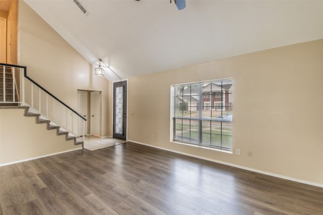 311 Pemberton Place, Cedar Hill, TX 75104