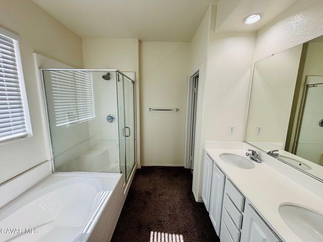 5806 W Ave K-3, Lancaster, CA 93536