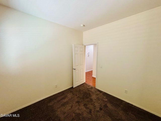 5806 W Ave K-3, Lancaster, CA 93536