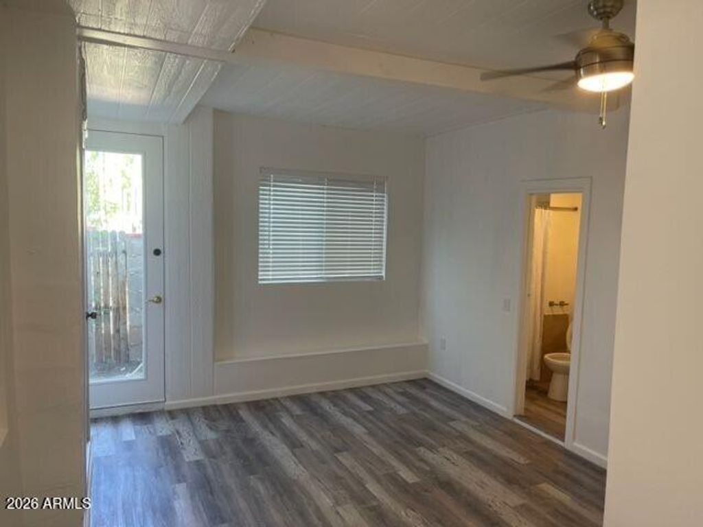Image 17 of property listing at 2336 N 11TH Street, Phoenix, AZ 85006