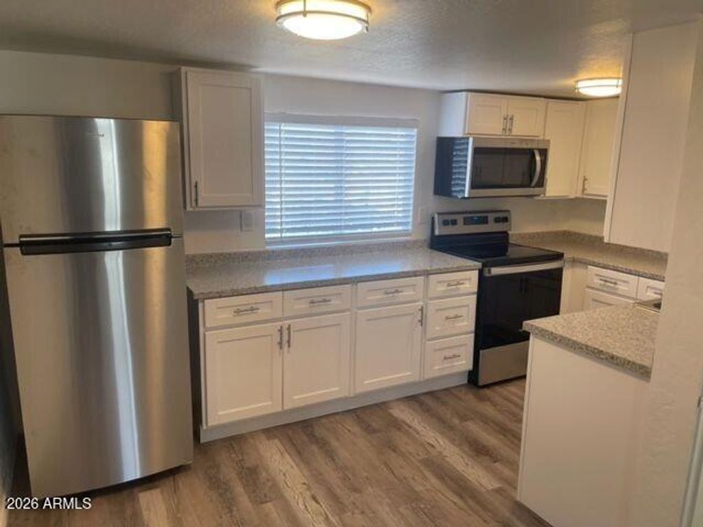Image 21 of property listing at 2336 N 11TH Street, Phoenix, AZ 85006