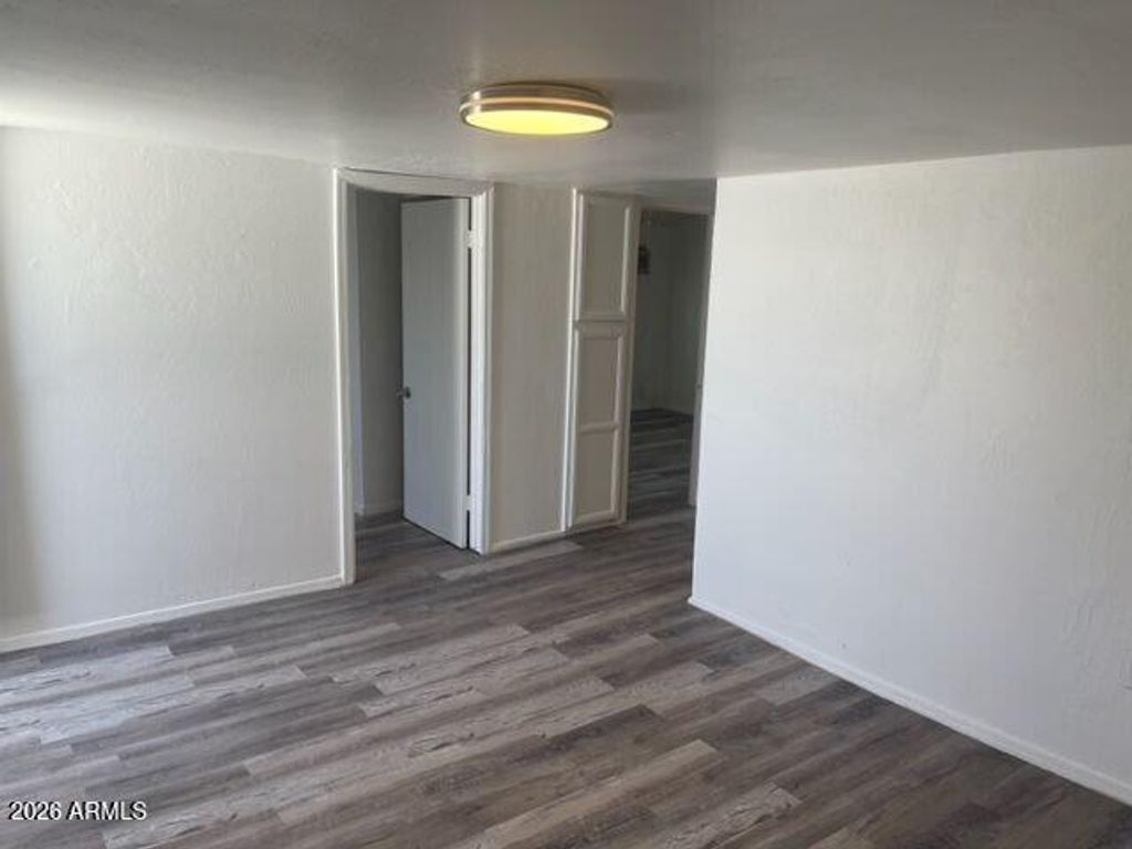 Image 24 of property listing at 2336 N 11TH Street, Phoenix, AZ 85006