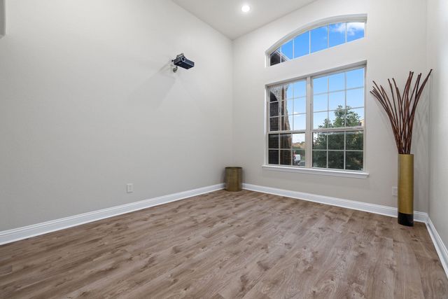100 Crystal CV, Round Rock, TX 78664