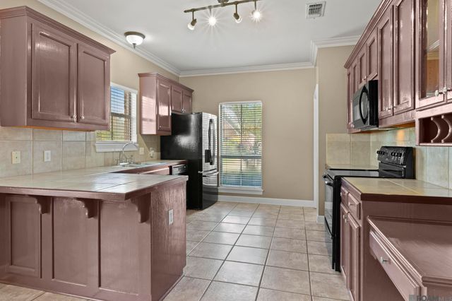 11147 Gold Cup Ave, Baton Rouge, LA 70816