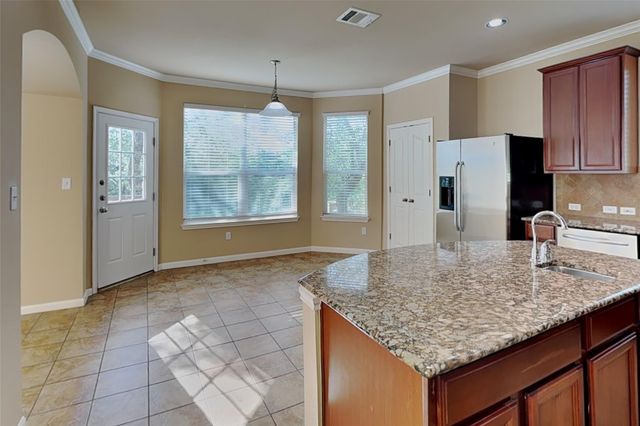 5301 Cypress Ranch BLVD, Spicewood, TX 78669