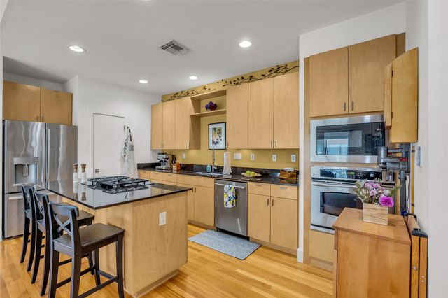 4405 Eigel Street, Houston, TX 77007