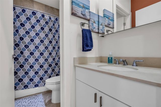 4405 Eigel Street, Houston, TX 77007